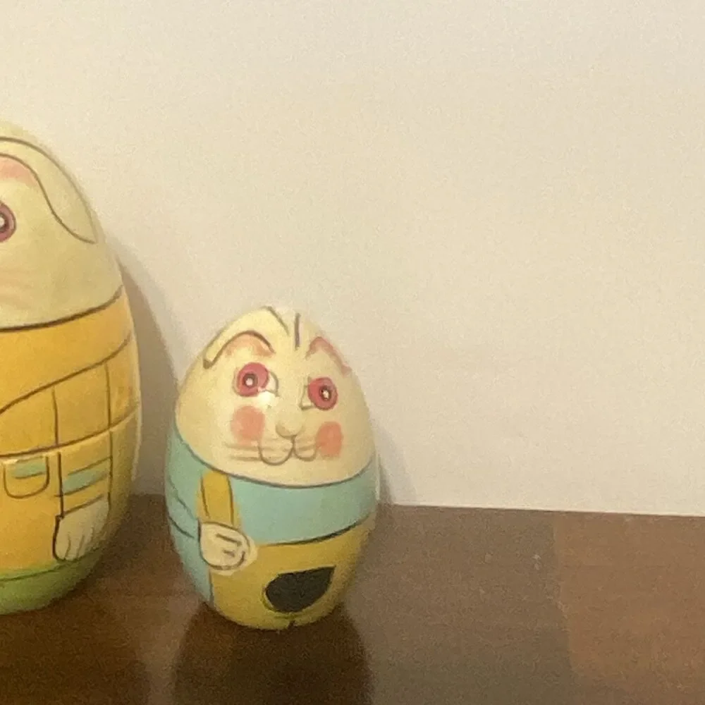 Vintage Easter Bunny Wooden Nesting Eggs 4 Pc Set Russian Matryoshka Doll Style